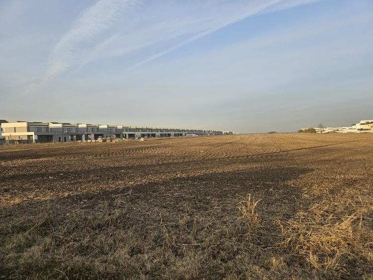 Teren de vanzare - Tunari, Bulevardul 1 Decembrie - 3