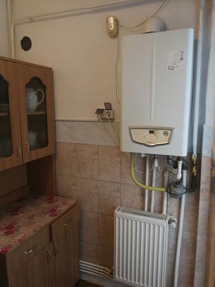 inchiriez garsoniera pe termen lung,mobilata si utilitata - 4