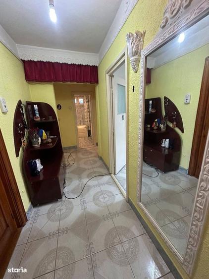 De vanzare apartament 3 camere, 2 bai,situat in zona Centrala 59.000e - 4