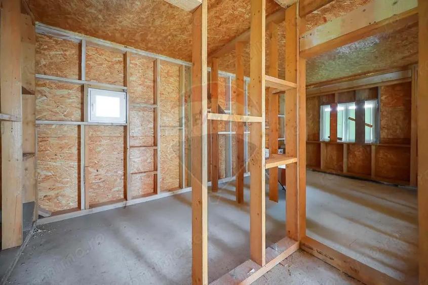 Casa cu 3 camere, anexa ?i 2042 mp teren de vanzare, in Calea Mare - 9