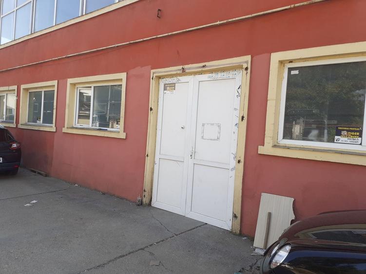 Zona metrou Republica - hala 350 mp - 5