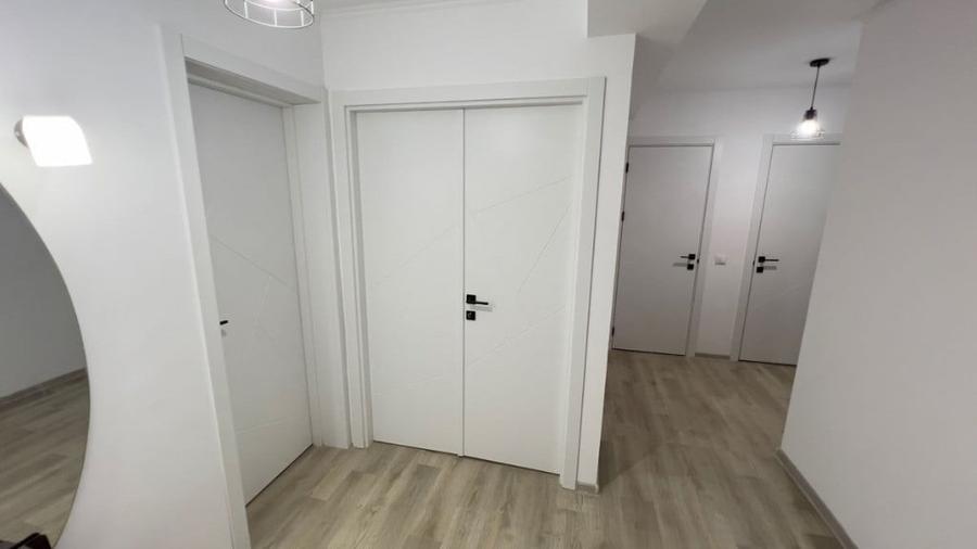 Inchiriez apartament cu 3 camere in zona Plopilor - 2