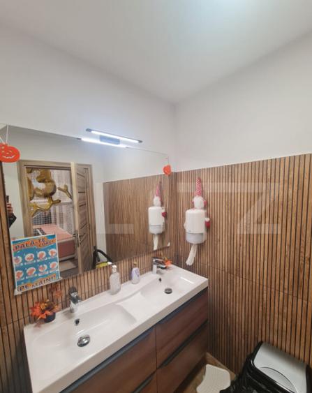 Spatiu comercial, 131 mp, 3 parcari - 5