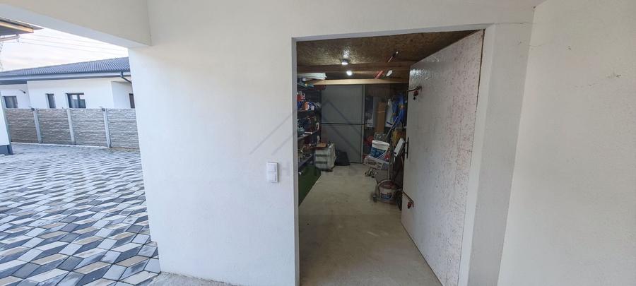 Casa noua, mobilata si utilata, la asfalt, 160 mp. COMISION ZERO! - 40