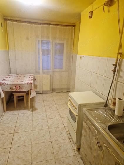 Apartament 3 camere Petrila - 1