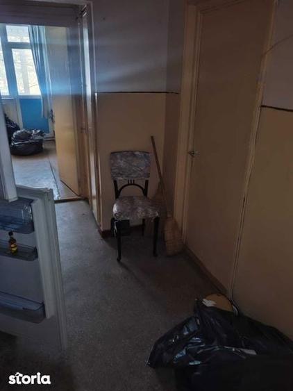 Apartament 3 camere, semidecomandat - 1