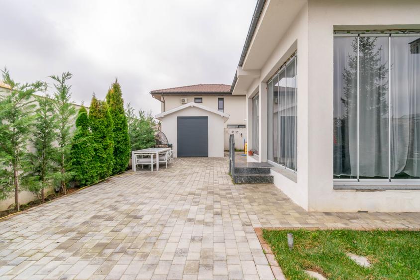 Locuinta construită pentru a fi locuită, nu doar admirată, complet mobilata - 3