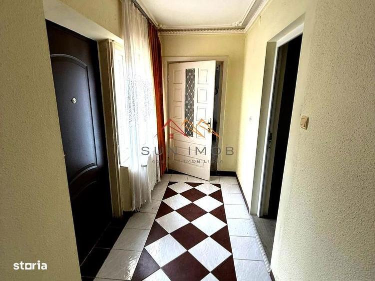 Vila 7 camere, an 1984, garaj, terasa, teren 604 m2, Poiana Campina,PH - 6