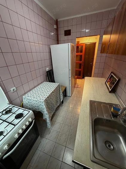 Apartament 2 camere, Pia?a Romana - langa gura de metrou - 6