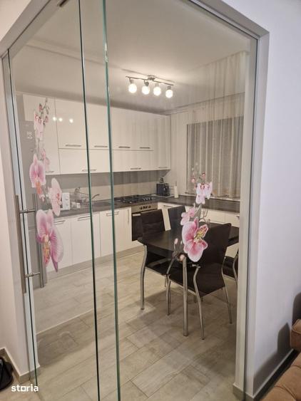 2 locuri de parcare Apartament cu 2 camere la intrare în Dumbrăvița - 1