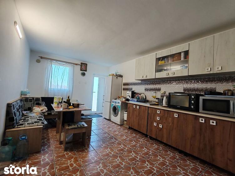 Vila P+1 Bascov, 240 mp, teren 550 mp, toate utilitatile, asfalt - 9