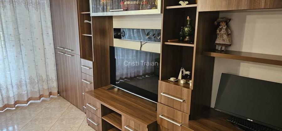 Apartament 3 camere Piata Muncii, 8 minute de metrou, stradal, mobilat si utilat