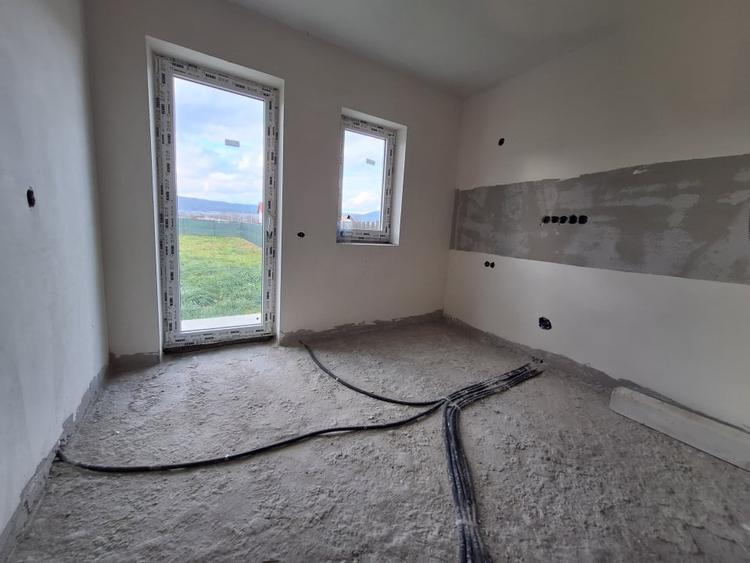 Casa individuala, 5 camere, teren 500 mp, zona centrala Gilau - 11