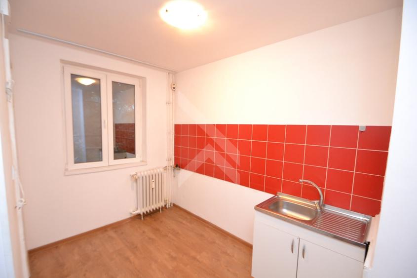 Apartament cu 2 camere decomandat în Drumul Taberei
