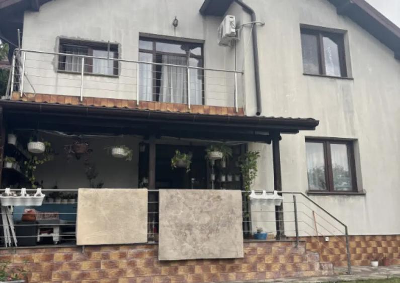 Casa ,zona Ford, suprafata utila 360 mp,teren 518 mp POSIBIL - 9