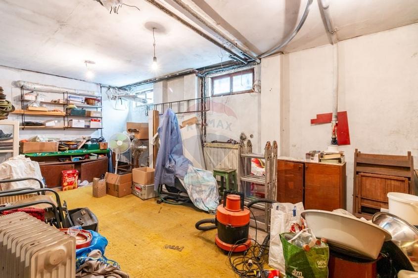 Casă / Vilă cu 4 camere de vânzare în zona Giulesti Sarbi - 27