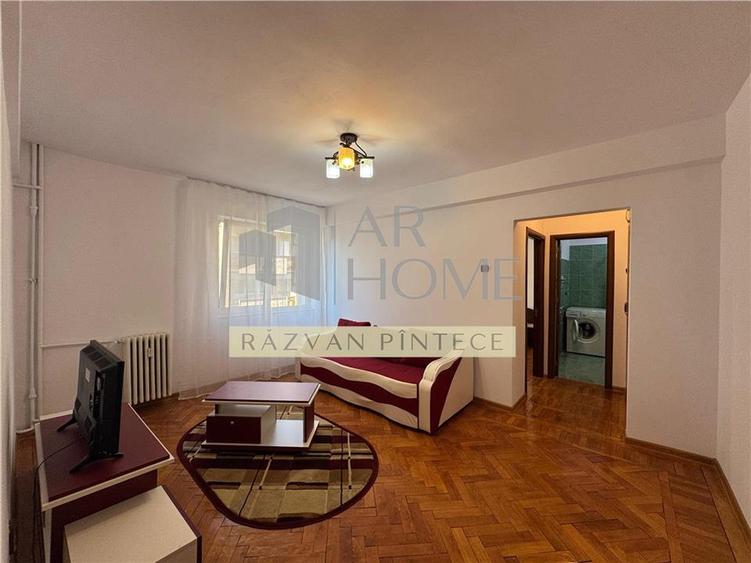 Apartament 2 camere, renovat, ultracentral, Ploiesti - 1