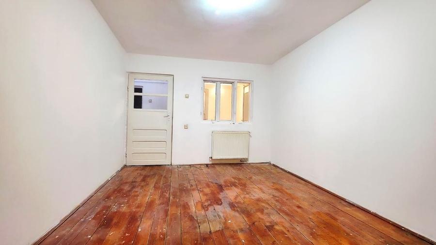 Oportunitate Unică: Casă cu 4 Camere, Curte Generoasă și Îmbunătățiri - 6