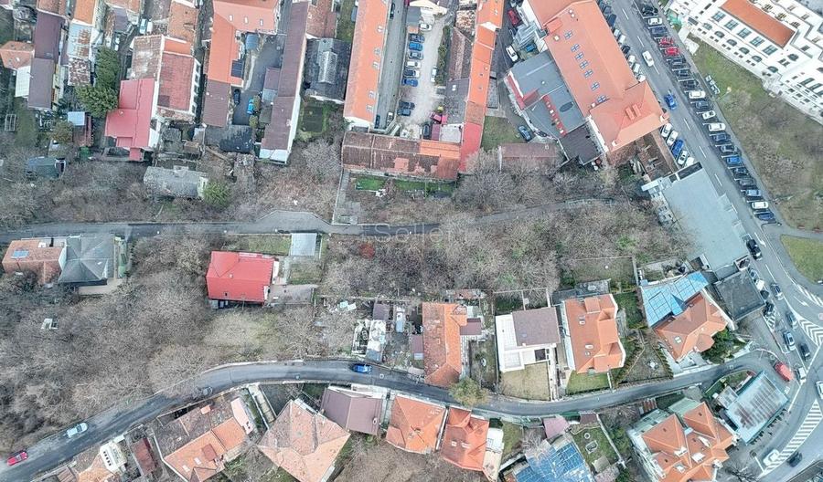 Teren intravilan, ultracentral. - 22