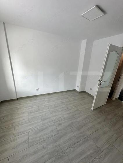 APARTAMENT 3 CAMERE DECOMANDAT IN ZONA DEOSEBITA CU VEDERE SPRE BULEVARD - 19