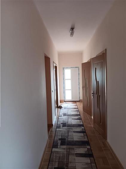 Chiperesti  Tomesti  Vila P+E SU=236mp 5 dormitoare living doua bai garaj TEREN - 9