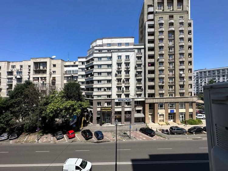 De vanzare spatiu in cladire dedicata pentru birouri Piata Natiunile Unite - 1