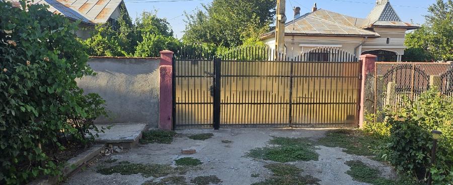 Casa de vanzare cu teren - 4