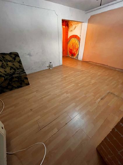 APARTAMENT CU 2 CAMERE - Cartierul Mihai Viteazul I , CAREI - 1