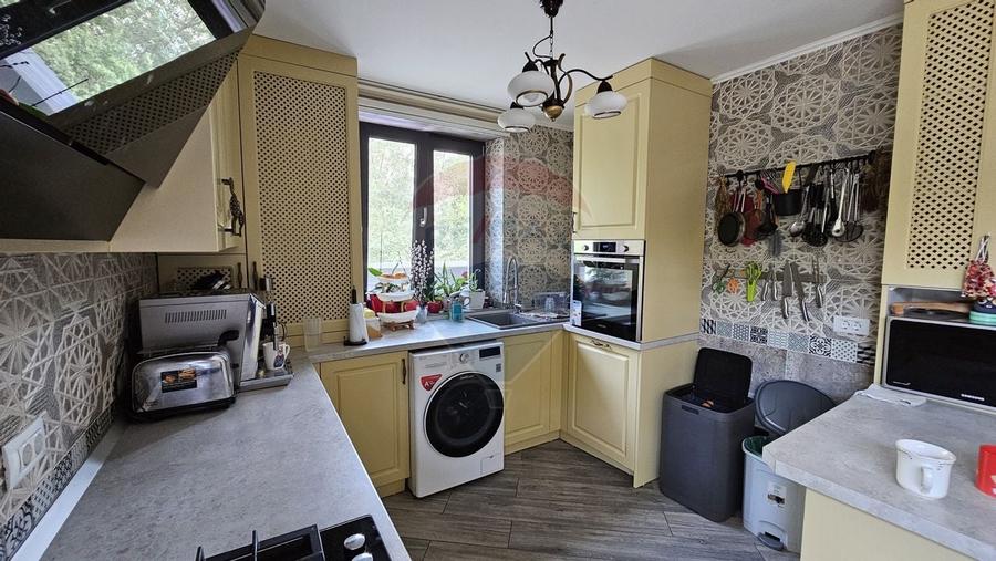 Casă / Vilă cu 7 camere si teren 1000 mp în zona Centrala-Suceava - 20