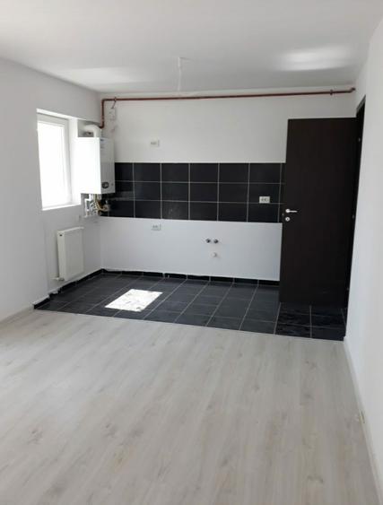 Apartament 2 camere mobilat complet balcon inchis etaj 2/5 cu lift - 1