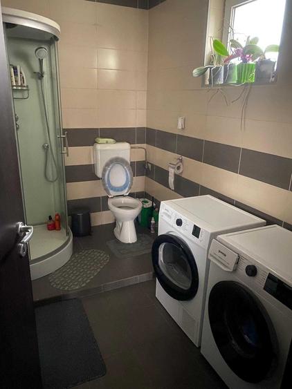 Casă cu 4 camere cu Teren 250 Mp în Geamăna