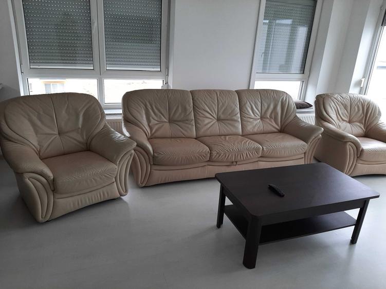 Apartament cu 3 camere decomandat în Șelimbăr