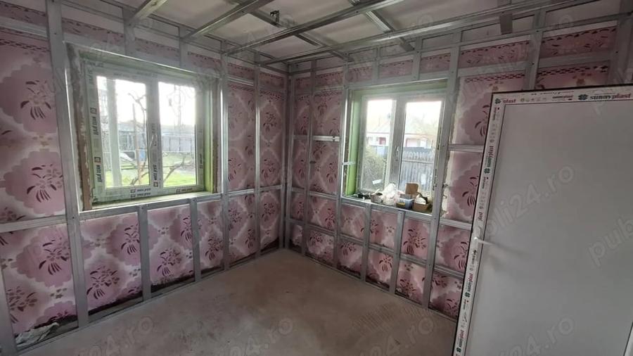 Casă cu 5 camere cu Teren 1638 Mp în Tufești
