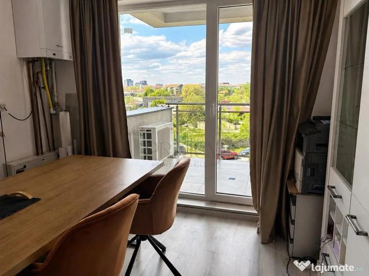 Apartament cu 2 camere semidecomandat în Lipovei