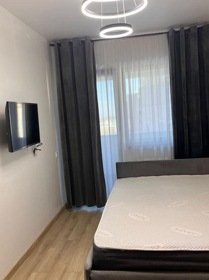 Apartament cu 2 camere decomandat în Craiovei