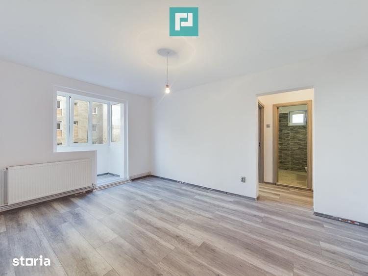 Apartament cu 3 camere semidecomandat în Șega