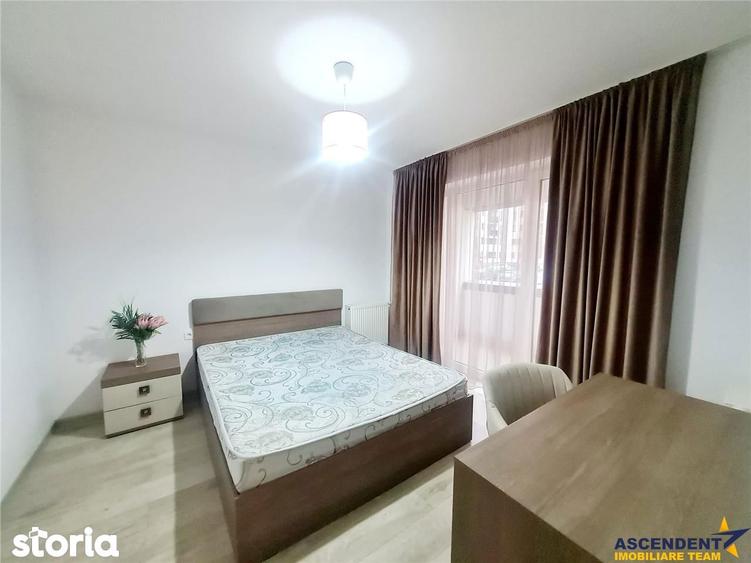 Apartament cu 3 camere decomandat, mobilat în Tractorul