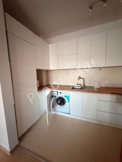 Apartament cu 2 camere semidecomandat în Gorjului