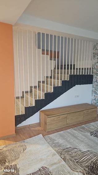 Casă cu 5 camere cu Teren 226 Mp în Odăi