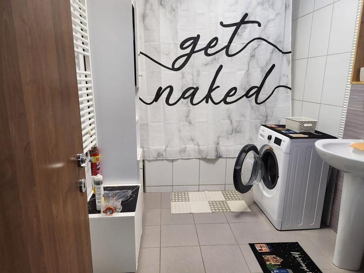 Apartament cu 2 camere decomandat, mobilat în Splaiul Unirii