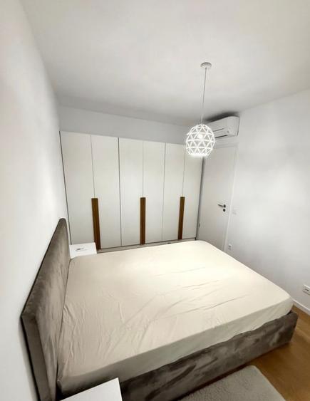 Apartament cu 2 camere decomandat în Aviației