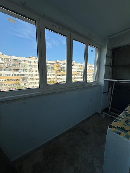 Apartament cu 3 camere în Drumul Taberei