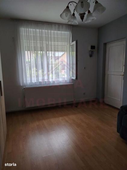 Casă cu 4 camere în Cireșa