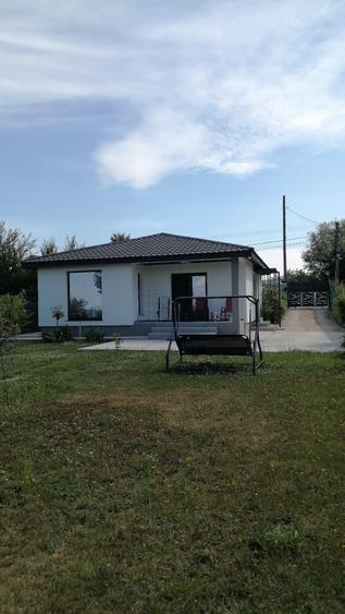 Casă cu 2 camere în Viile Satu Mare