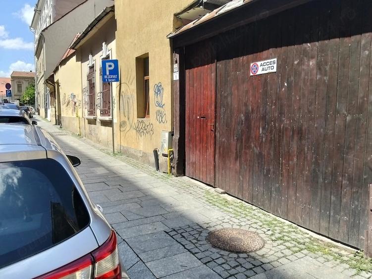 Casă cu Teren 60 Mp în Central