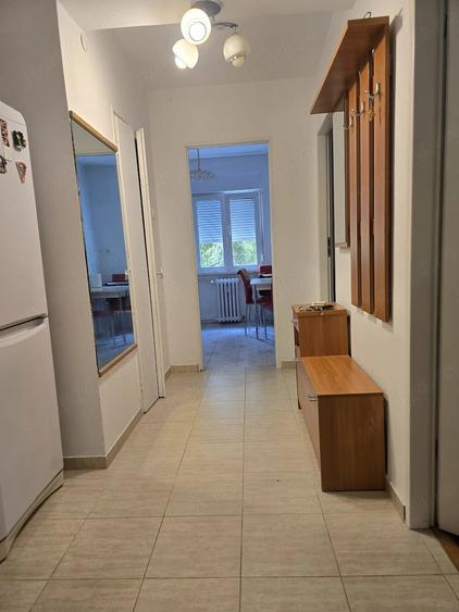 Apartament 2 camere decomandat etaj 3 langa Medicina Prefectura bloc caramida amenajat mobilat - 11