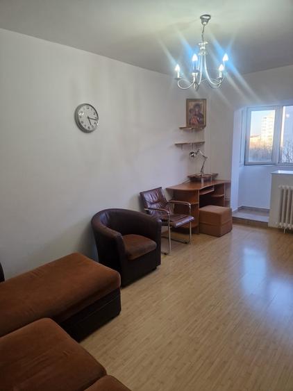 Piata Delfinului, Pantelimon, Bloc Mixt 1980 - 5