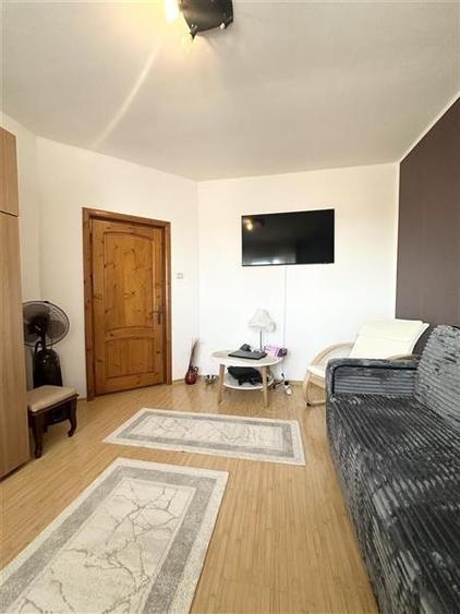 Casa S+P+1E cu Teren de 854 mp, Pretabila pentru Doua Familii - 42