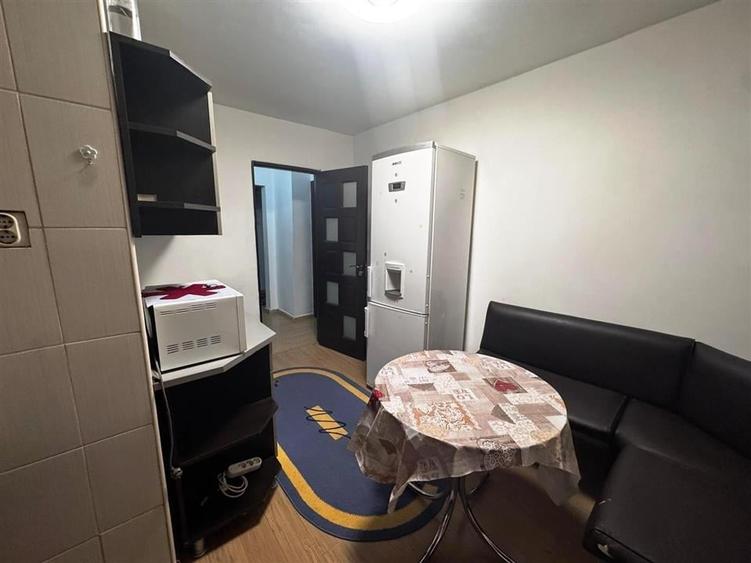 Apartament 3 camere in Ploiesti, zona 9 Mai - 14