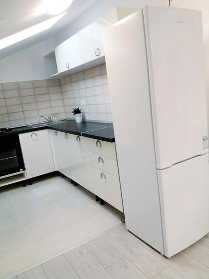 Proprietar inchiriez apartament cu 2 camere - 8